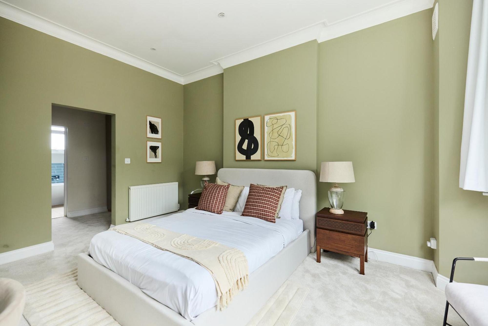 The Brondesbury Park - Sparkling 3bdr Flat With Garden * London